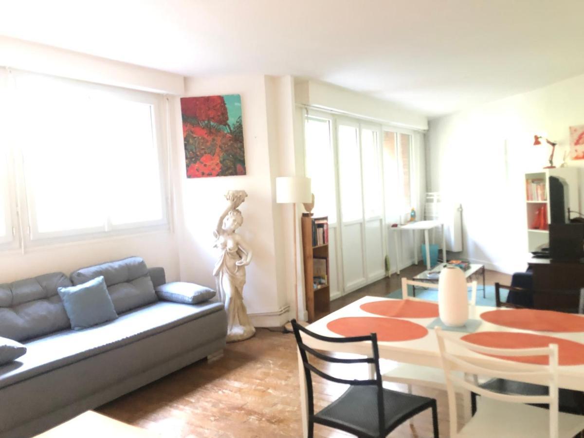 Gare Matabiau Toulouse agréable appartement au bord du canal Esterno foto