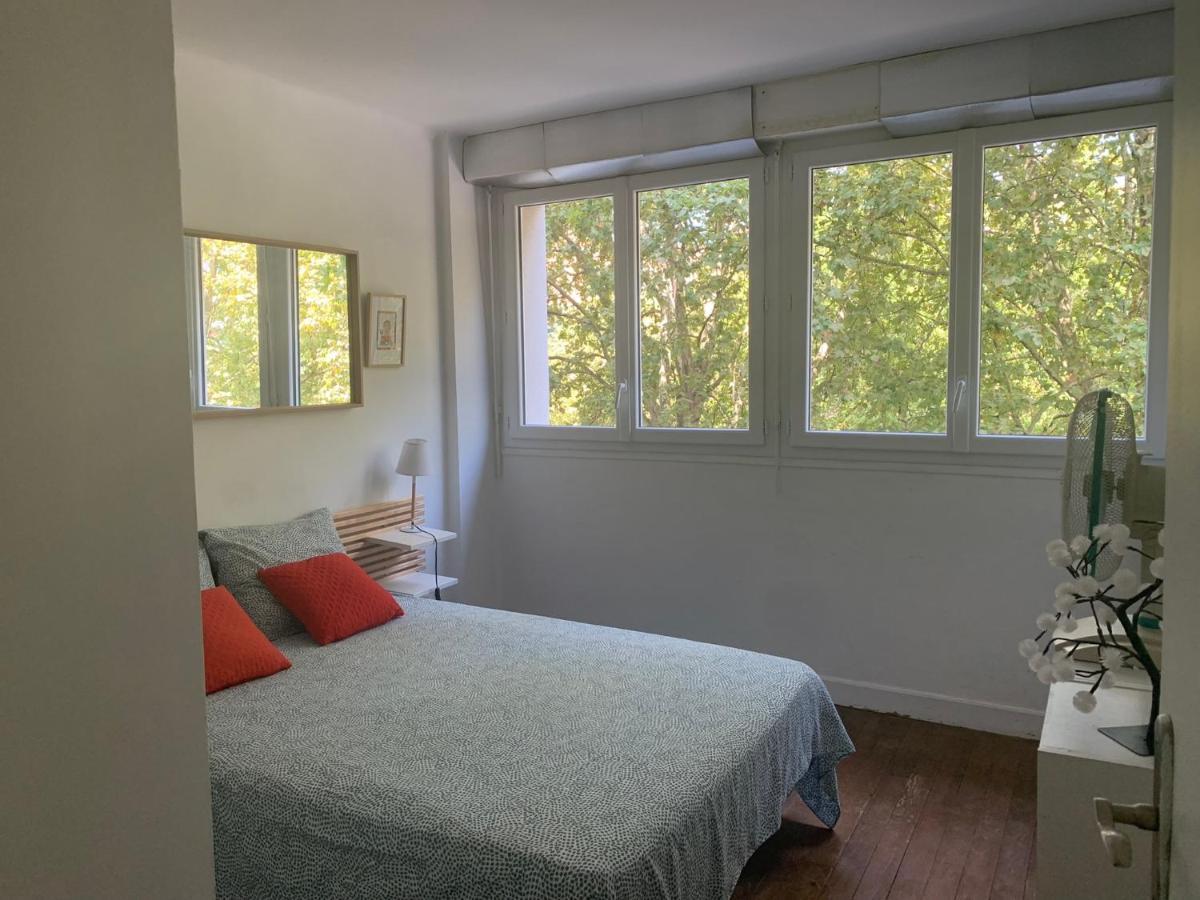 Gare Matabiau Toulouse agréable appartement au bord du canal Esterno foto